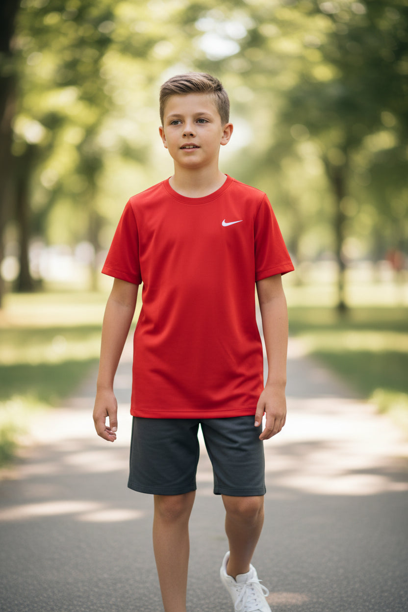 Camisa para niño THE NIKE TEE talla M